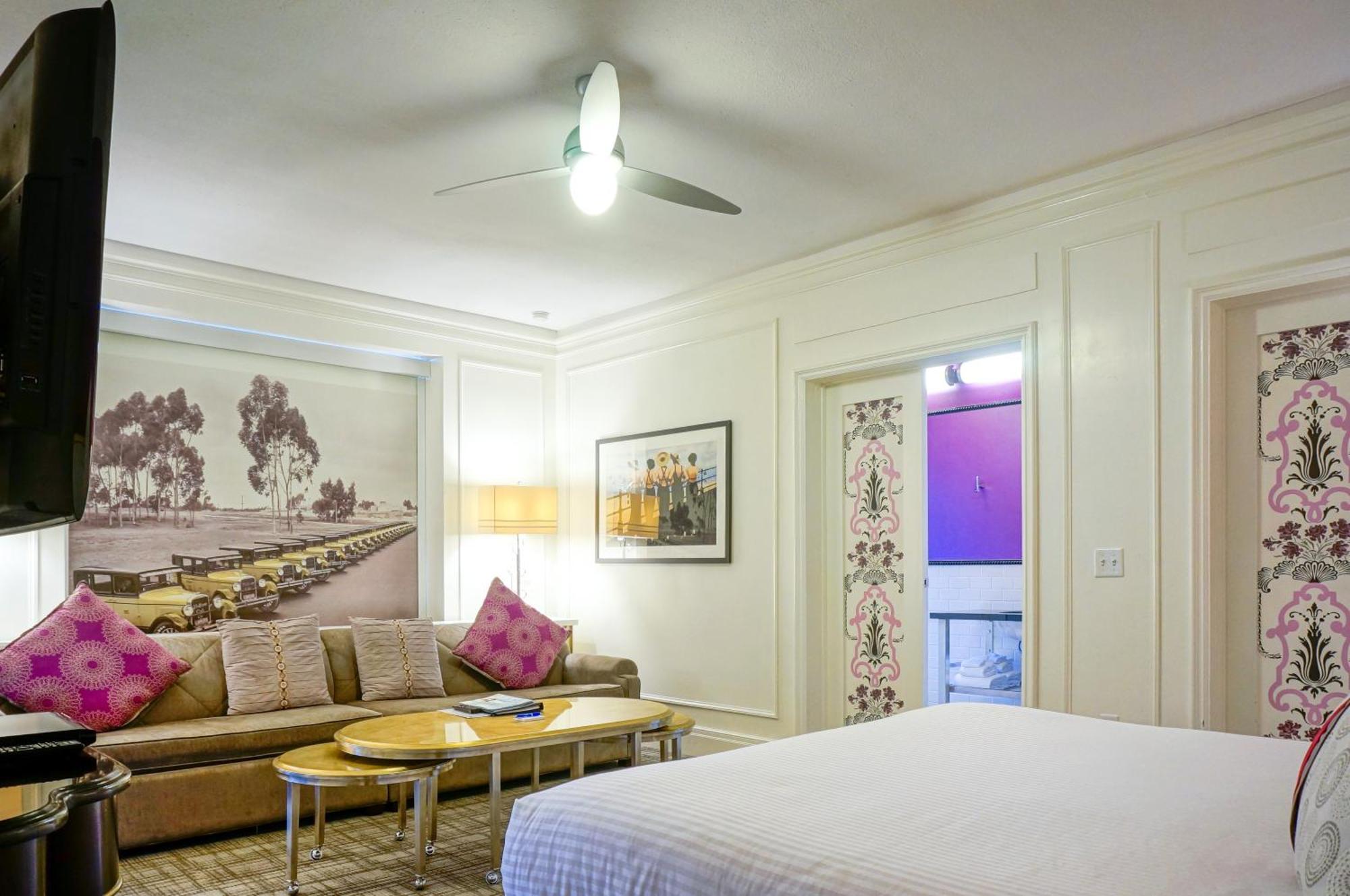 Inn At The Park San Diego Room photo