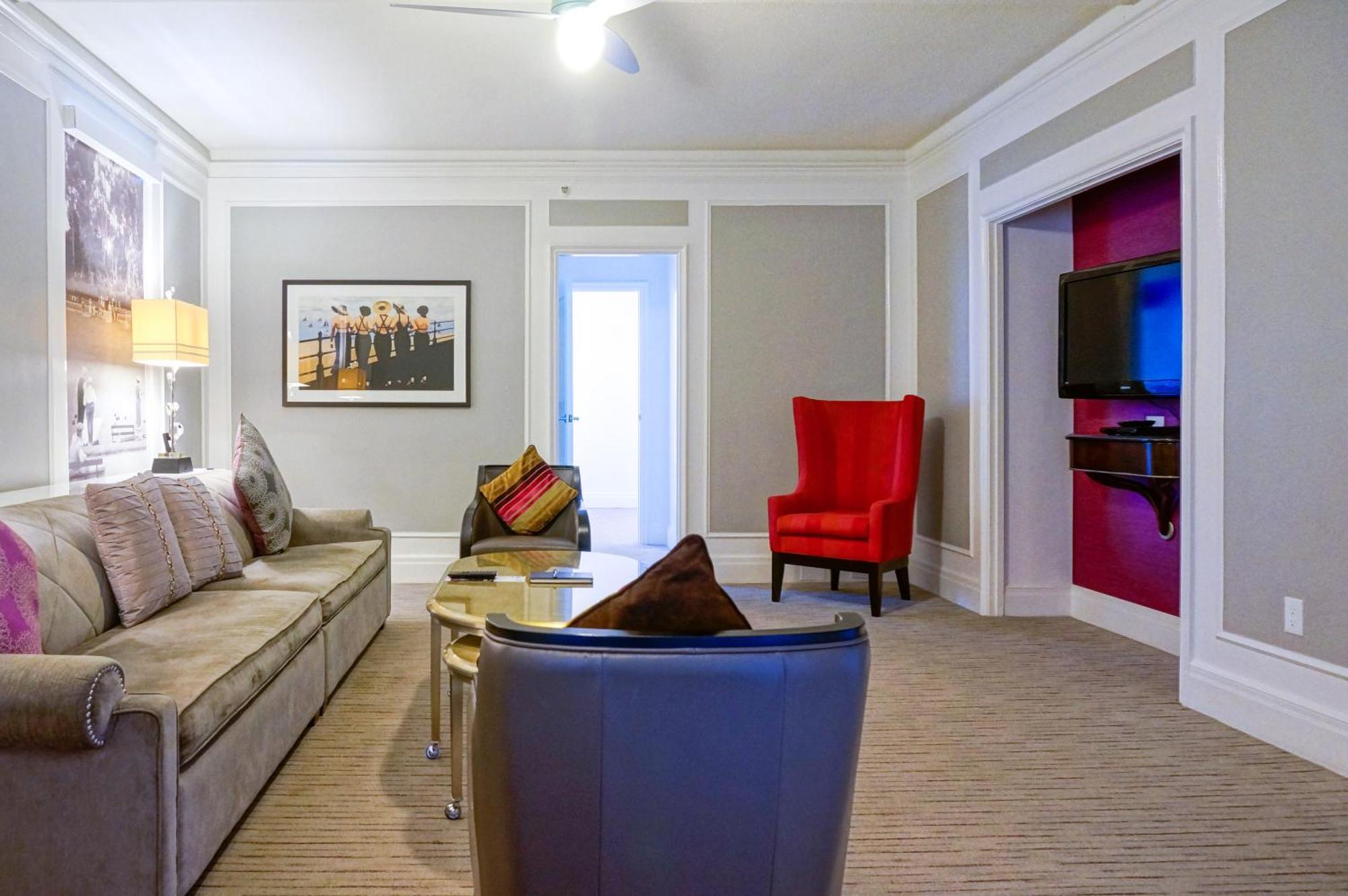 Inn At The Park San Diego Room photo