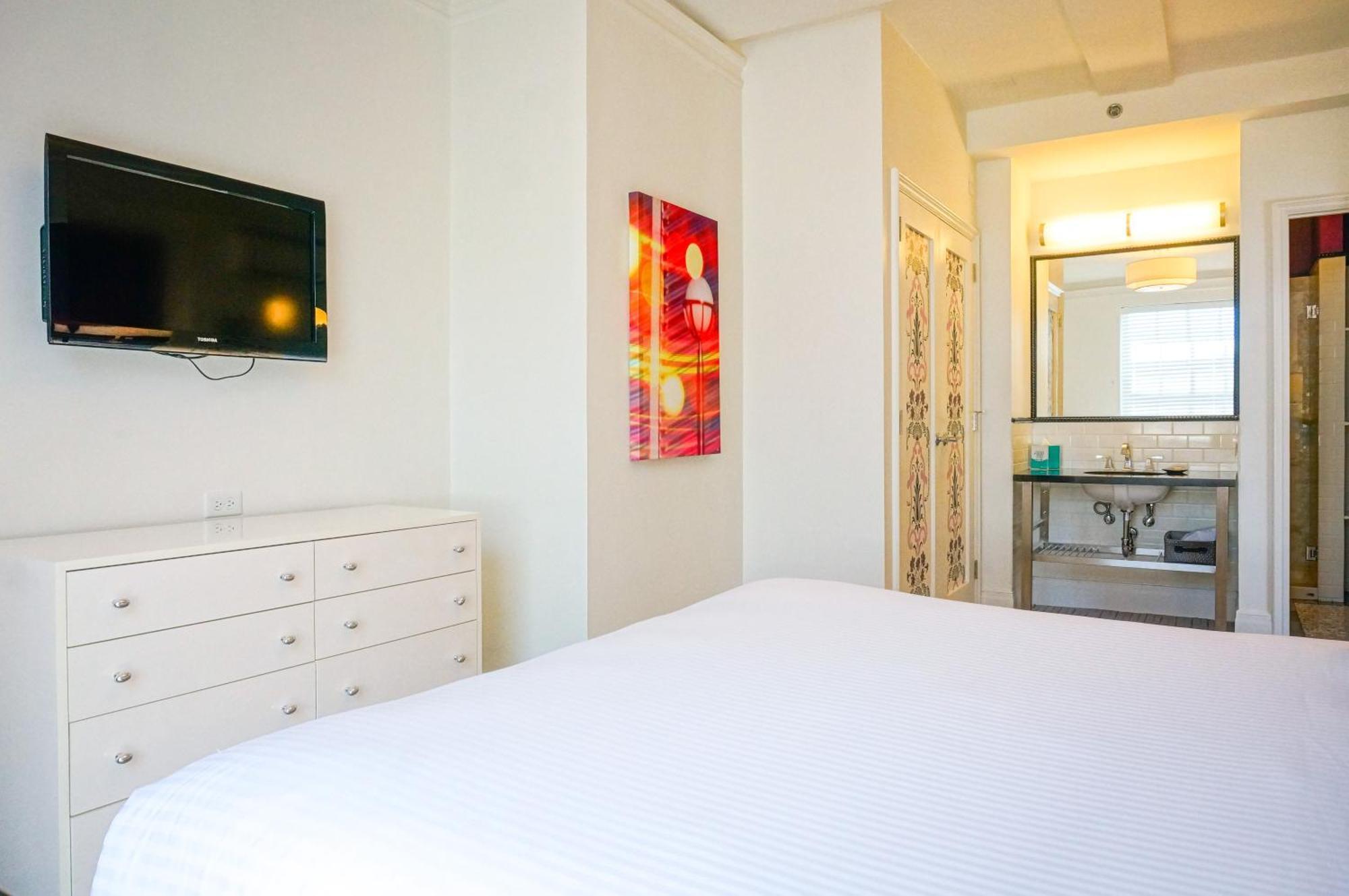 Inn At The Park San Diego Room photo