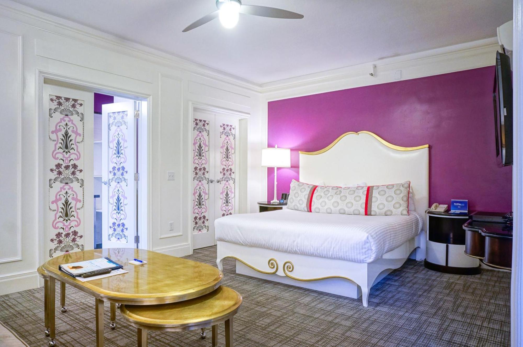 Inn At The Park San Diego Room photo