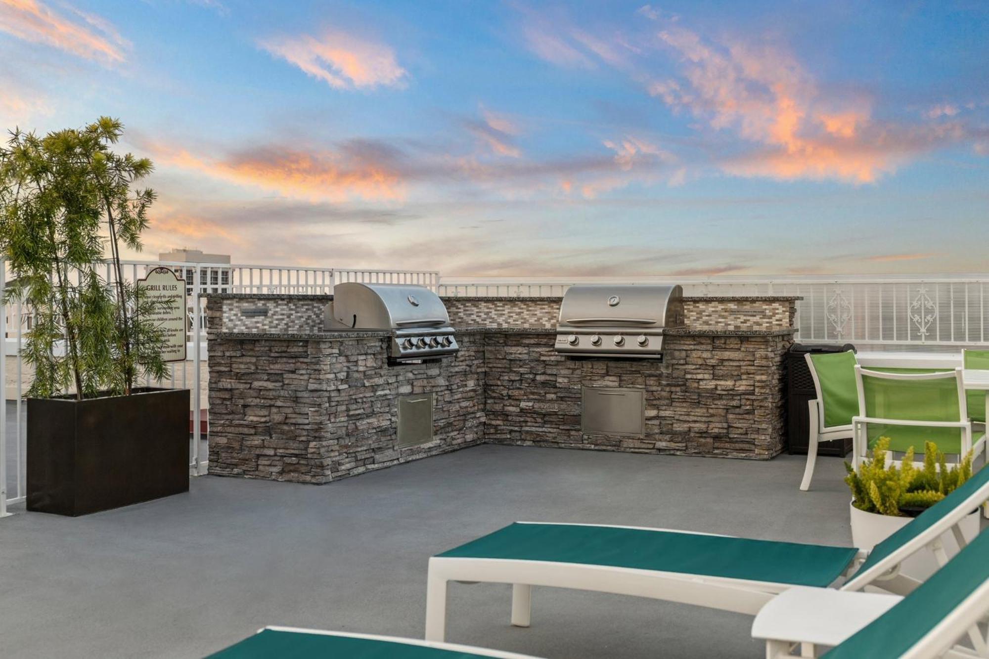 Inn At The Park San Diego Exterior photo